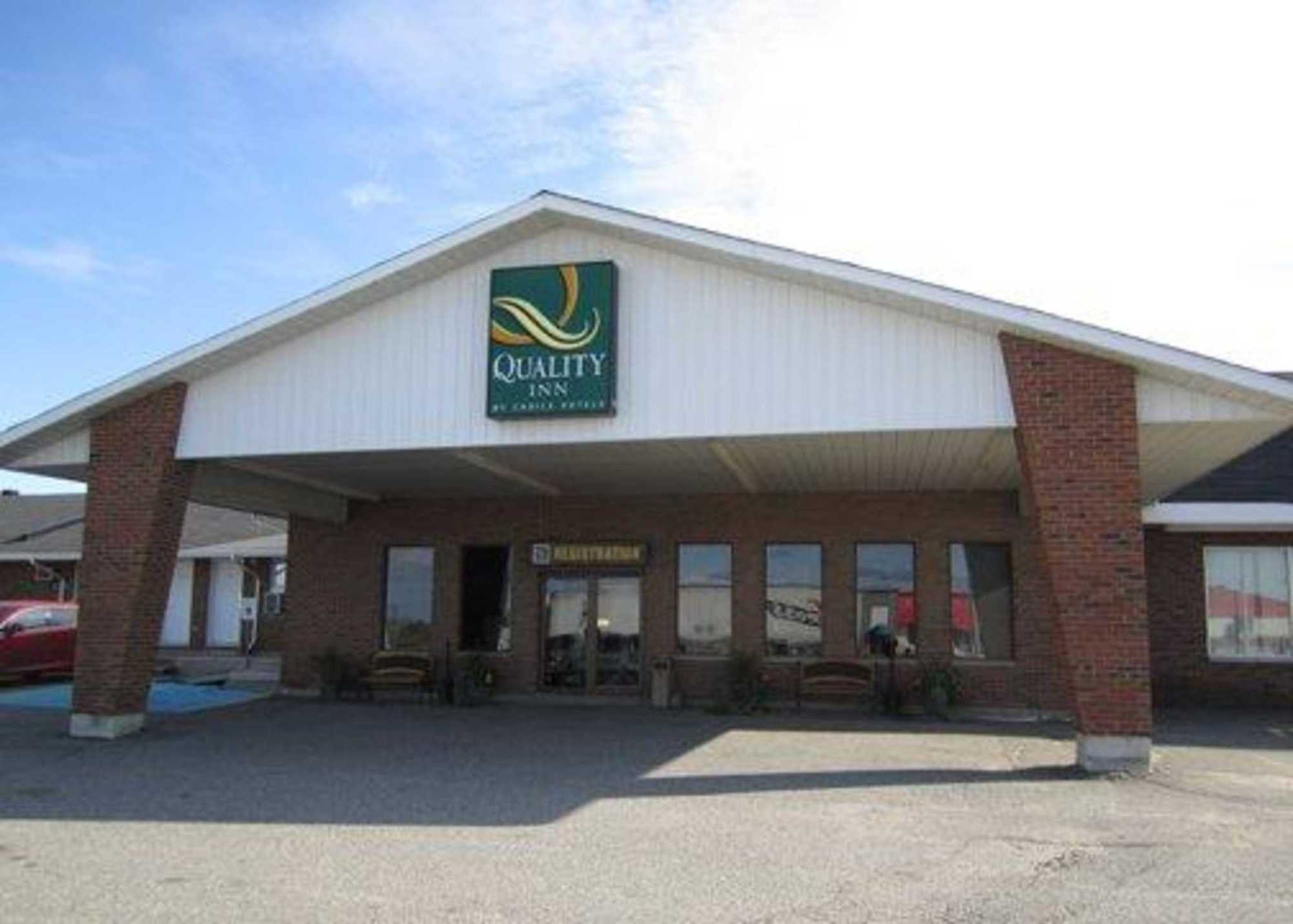 Quality Inn New Liskeard Bagian luar foto